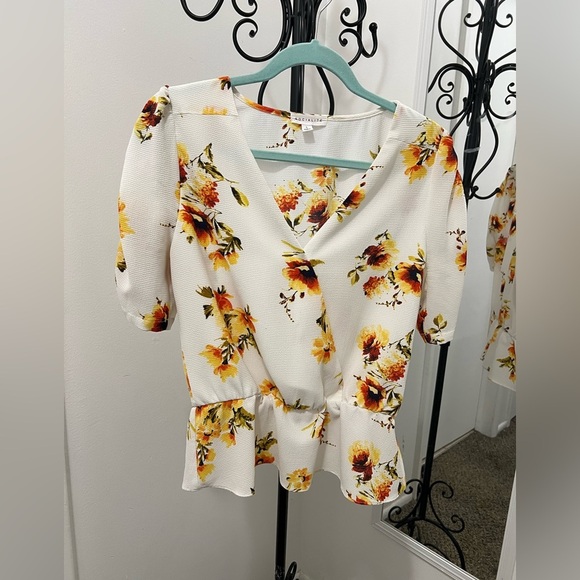 Socialite Floral Blouse in Yellow and Red - Picture 2 of 7